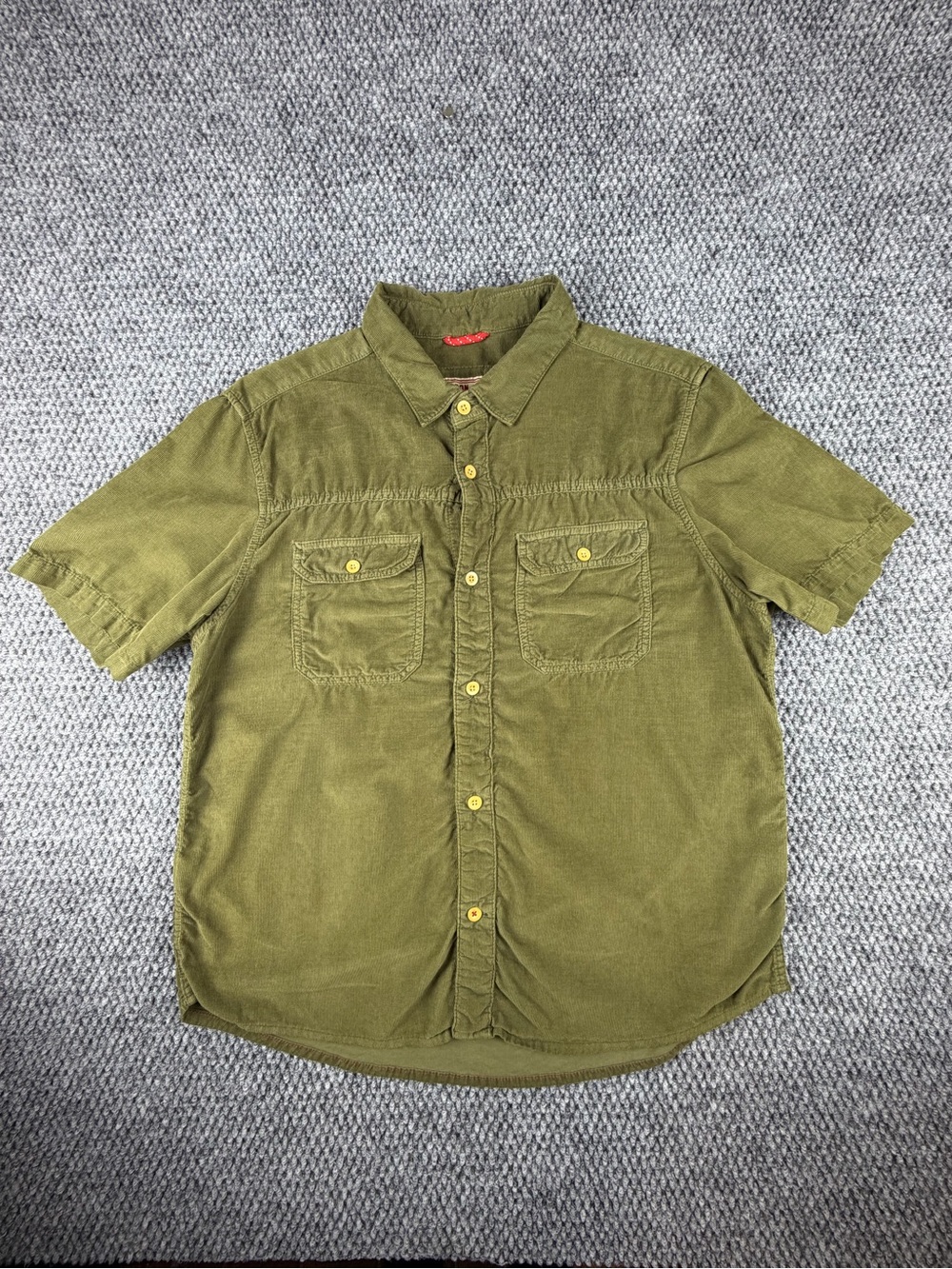 Iron and Resin Men’s Olive 21-Wale Corduroy Herman Short Sleeve Shirt, Large